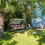 Apartment Idyllisches Nur 250 Meter Zum Mit Meerblick, Privater Terrasse, Privatparkplatz *