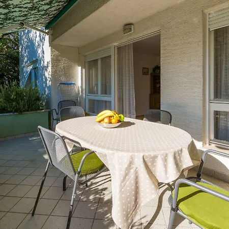 Idyllisches Nur 250 Meter Zum Mit Meerblick, Privater Terrasse, Privatparkplatz *