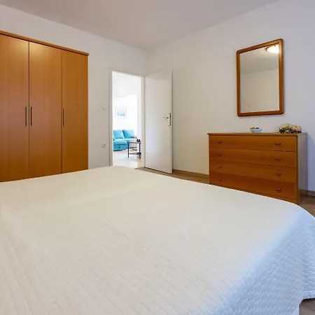 Idyllisches Nur 250 Meter Zum Mit Meerblick, Privater Terrasse, Privatparkplatz