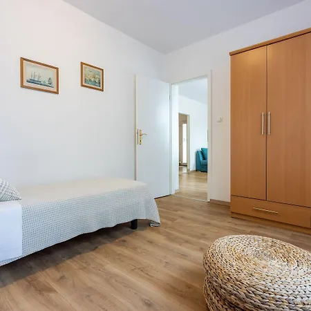 Idyllisches Nur 250 Meter Zum Mit Meerblick, Privater Terrasse, Privatparkplatz Lejlighed *